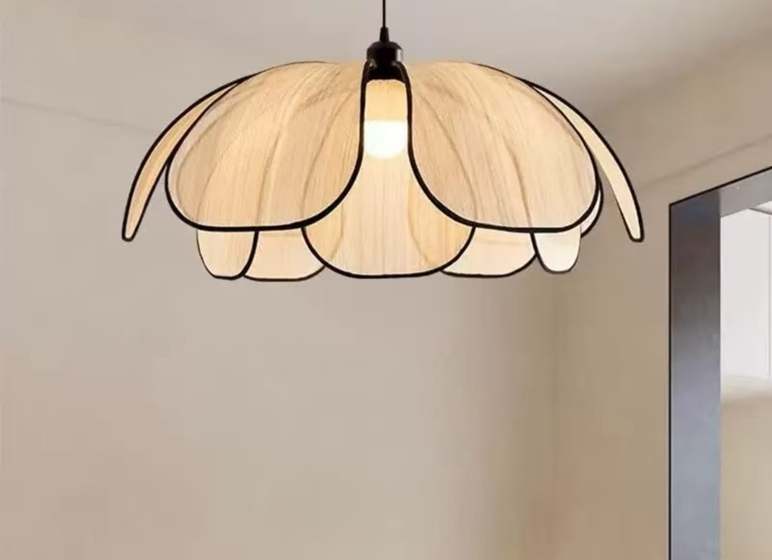 Wing Pendant Light 030